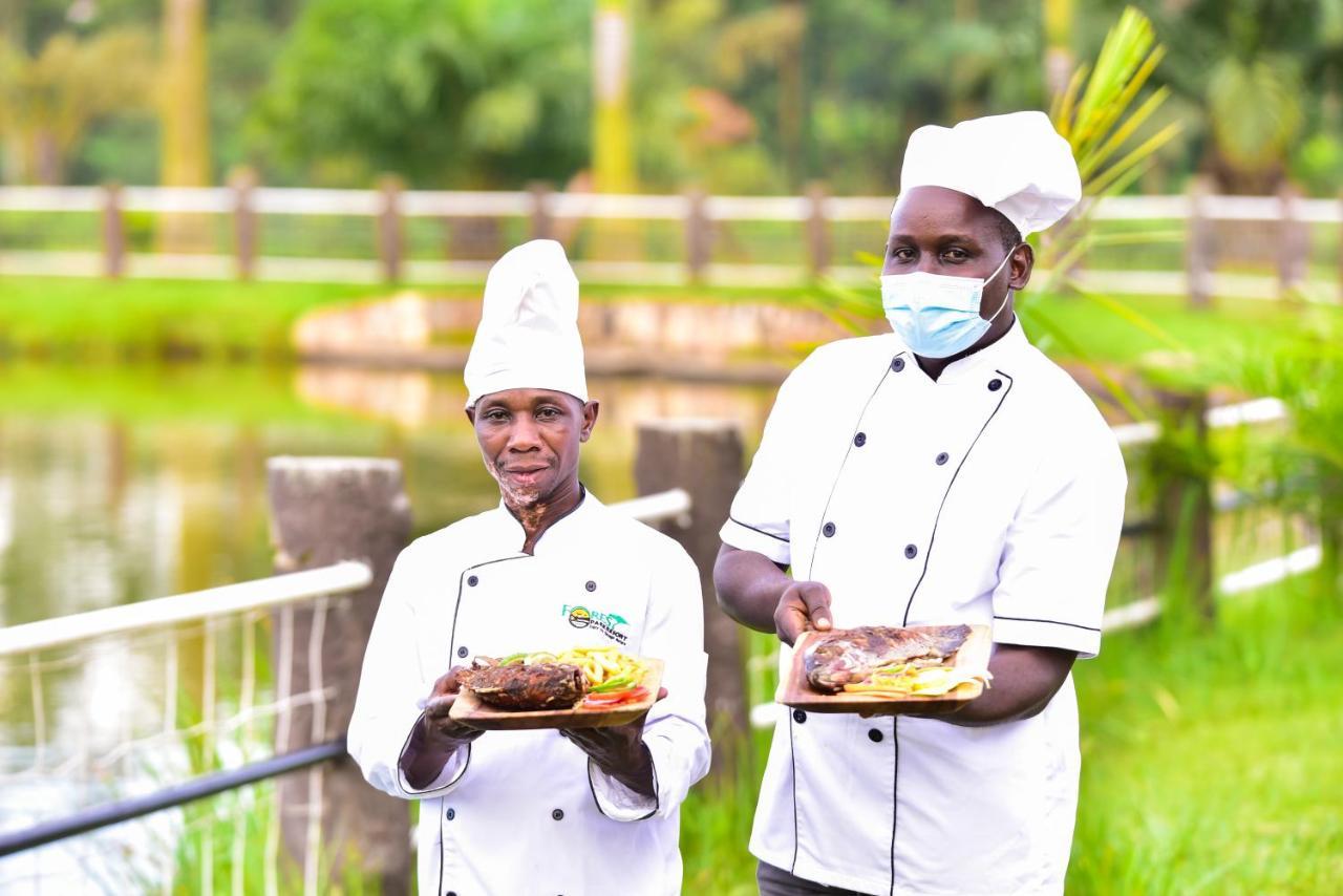 Forest Park Resort Buloba Bagian luar foto